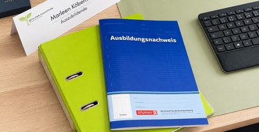 Titelbild: Ausbildungsstart bei der Edith-Stein-Schulstiftung: Erfahrungen weitergeben, Perspektiven schaffen