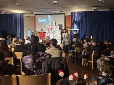 Titelbild: Das ist das Haus vom Nikolaus: Nikolaustag am Liborius-Gymnasium